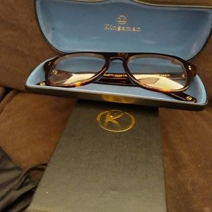 Men's aviator style eyewear